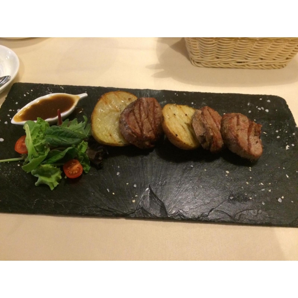 Ресторанный сервис бронирования столиков menu-rest.com - Интерьер ресторана "Cheddar"