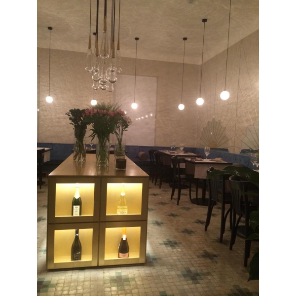 Ресторанный сервис бронирования столиков menu-rest.com - Интерьер ресторана "Charlie"