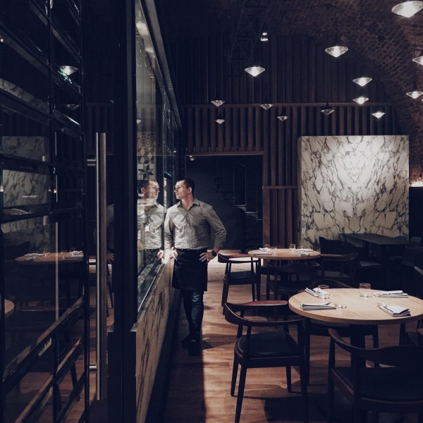 Ресторанный сервис бронирования столиков menu-rest.com - Интерьер ресторана "QBar"