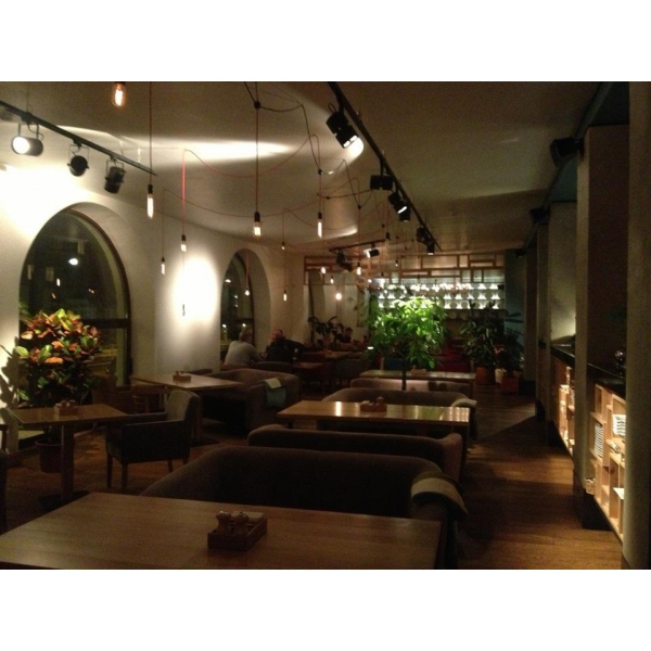 Ресторанный сервис бронирования столиков menu-rest.com - Интерьер ресторана "Мегаполис"