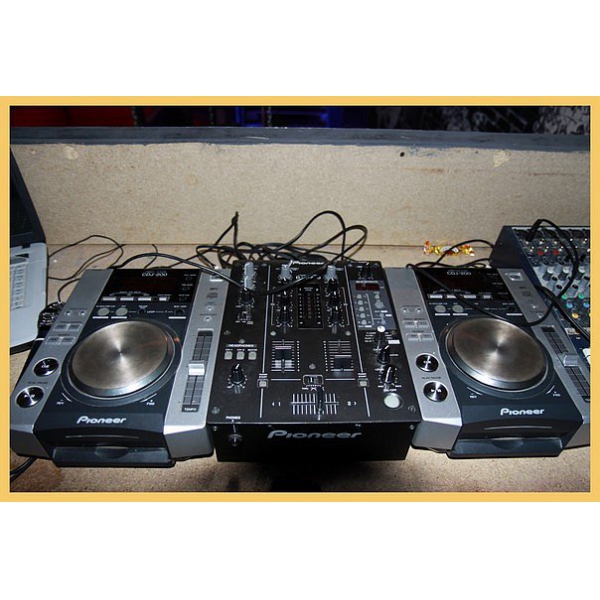 Ресторанный сервис бронирования столиков menu-rest.com - Интерьер ресторана "ROYAL TIME"