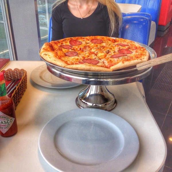 Ресторанный сервис бронирования столиков menu-rest.com - Интерьер ресторана "Ямм Пицца"