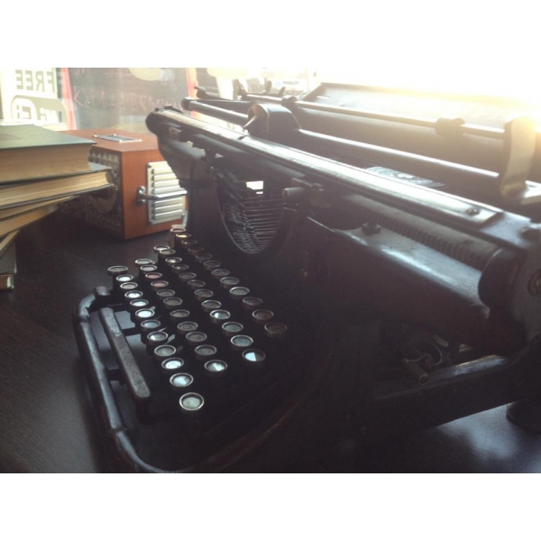 Ресторанный сервис бронирования столиков menu-rest.com - Интерьер ресторана "Book"