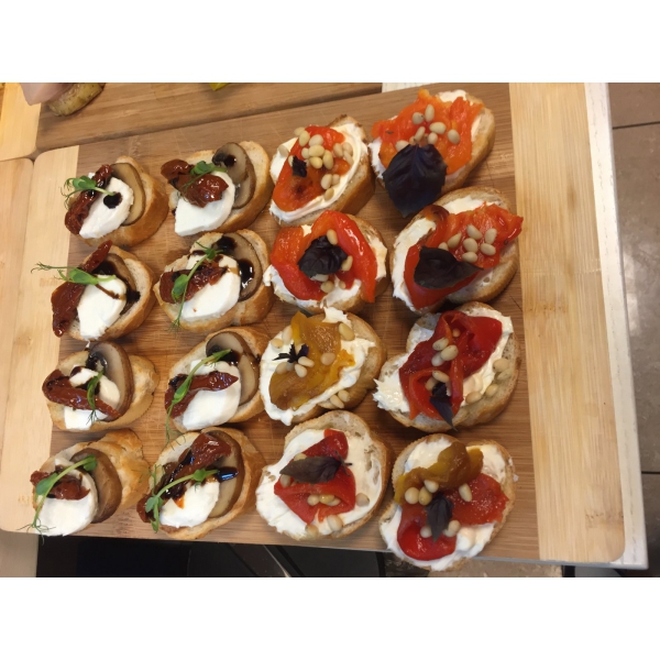 Ресторанный сервис бронирования столиков menu-rest.com - Интерьер ресторана "Freedom"