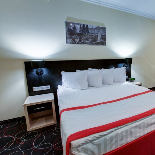 Ресторанный сервис бронирования столиков menu-rest.com - Интерьер ресторана "Принц Парк Отель"