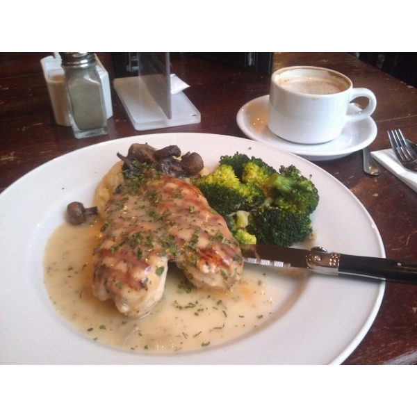 Ресторанный сервис бронирования столиков menu-rest.com - Интерьер ресторана "Hard Rock Cafe"