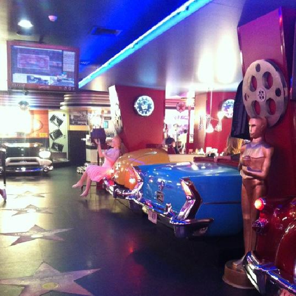 Ресторанный сервис бронирования столиков menu-rest.com - Интерьер ресторана "Beverly Hills Diner"