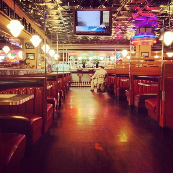 Ресторанный сервис бронирования столиков menu-rest.com - Интерьер ресторана "Beverly Hills Diner"