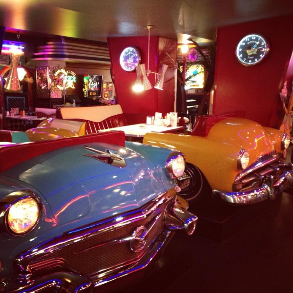 Ресторанный сервис бронирования столиков menu-rest.com - Интерьер ресторана "Beverly Hills Diner"