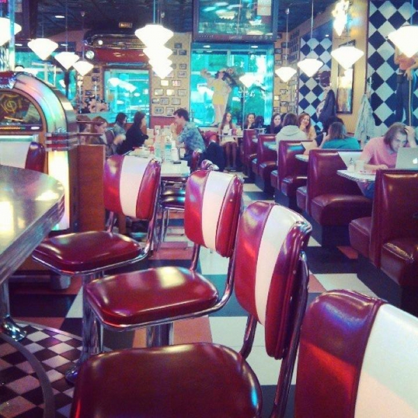 Ресторанный сервис бронирования столиков menu-rest.com - Интерьер ресторана "Beverly Hills Diner"