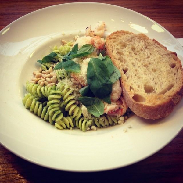 Ресторанный сервис бронирования столиков menu-rest.com - Интерьер ресторана "FRIENDS FOREVER"