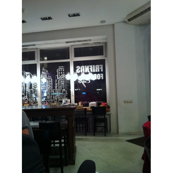 Ресторанный сервис бронирования столиков menu-rest.com - Интерьер ресторана "FRIENDS FOREVER"