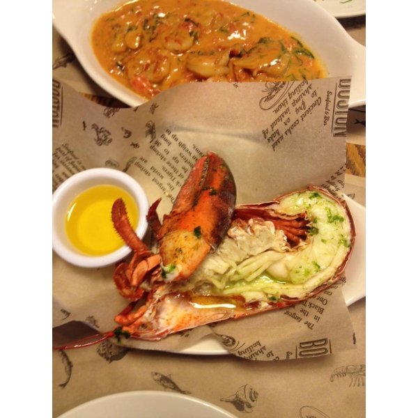 Ресторанный сервис бронирования столиков menu-rest.com - Интерьер ресторана "Boston Seafood & Bar"