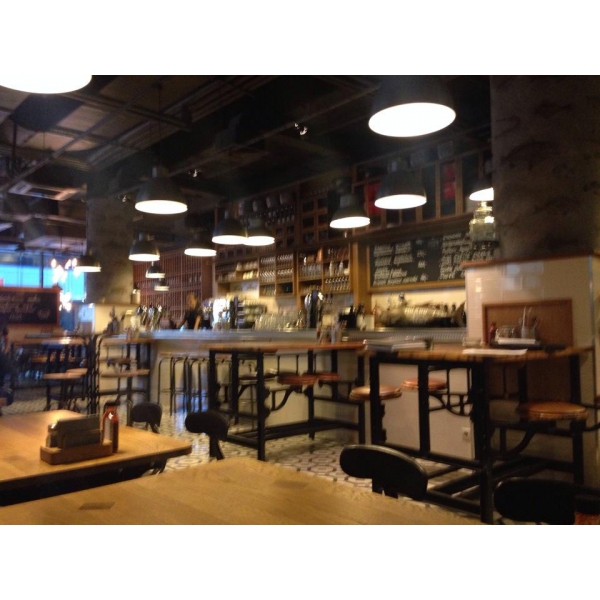 Ресторанный сервис бронирования столиков menu-rest.com - Интерьер ресторана "Boston Seafood & Bar"