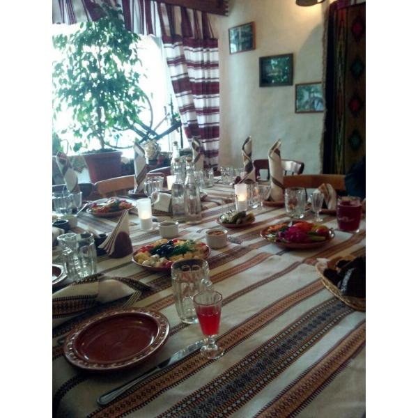 Ресторанный сервис бронирования столиков menu-rest.com - Интерьер ресторана "Тарас Бульба"