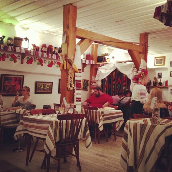 Ресторанный сервис бронирования столиков menu-rest.com - Интерьер ресторана "Тарас Бульба"