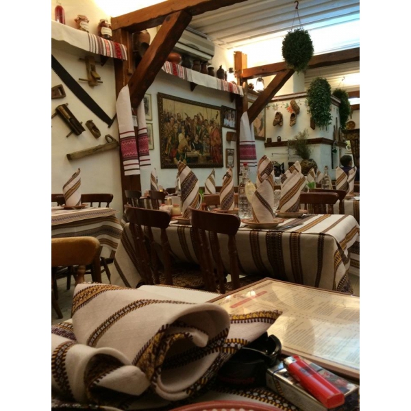 Ресторанный сервис бронирования столиков menu-rest.com - Интерьер ресторана "Тарас Бульба"