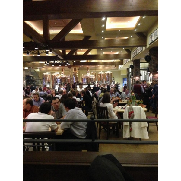 Ресторанный сервис бронирования столиков menu-rest.com - Интерьер ресторана "Paulaner Brauhaus"