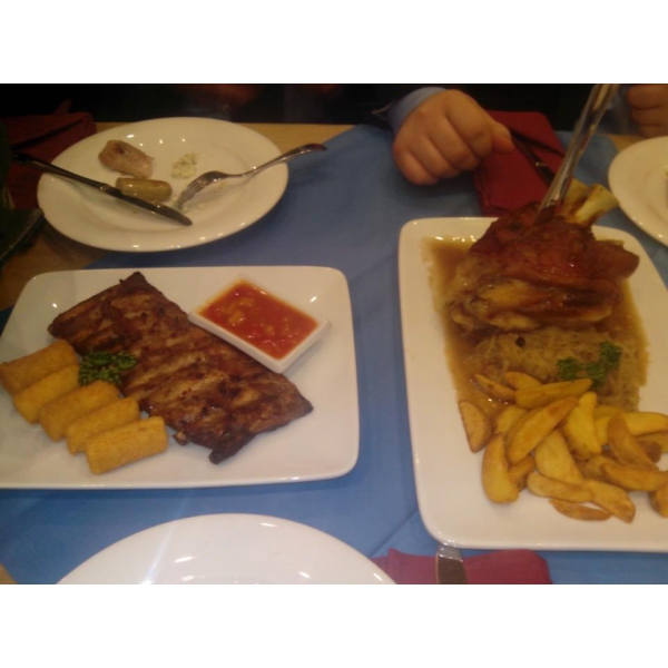 Ресторанный сервис бронирования столиков menu-rest.com - Интерьер ресторана "Paulaner Brauhaus"