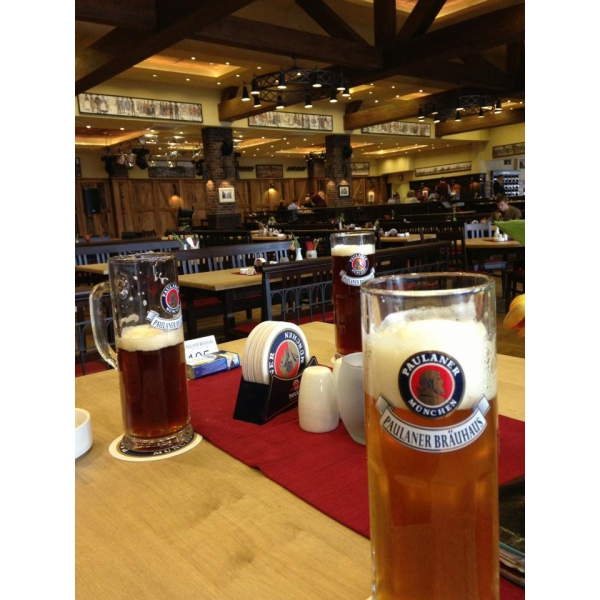Ресторанный сервис бронирования столиков menu-rest.com - Интерьер ресторана "Paulaner Brauhaus"