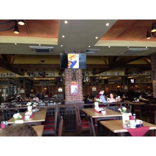 Ресторанный сервис бронирования столиков menu-rest.com - Интерьер ресторана "Paulaner Brauhaus"