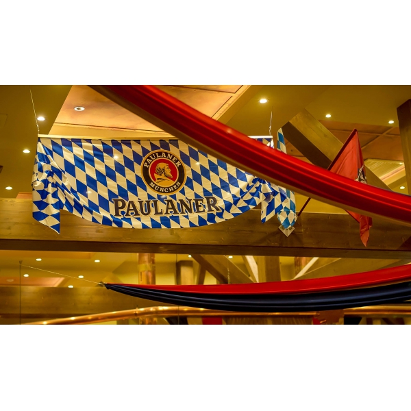 Ресторанный сервис бронирования столиков menu-rest.com - Интерьер ресторана "Paulaner Brauhaus"