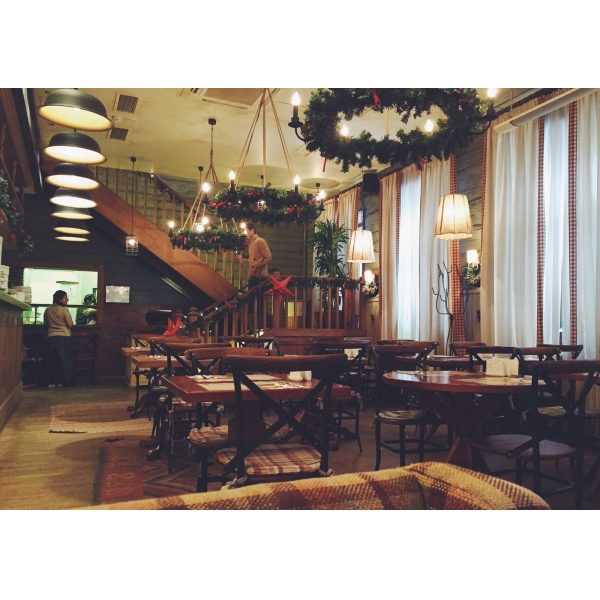 Ресторанный сервис бронирования столиков menu-rest.com - Интерьер ресторана "Джон Джоли"