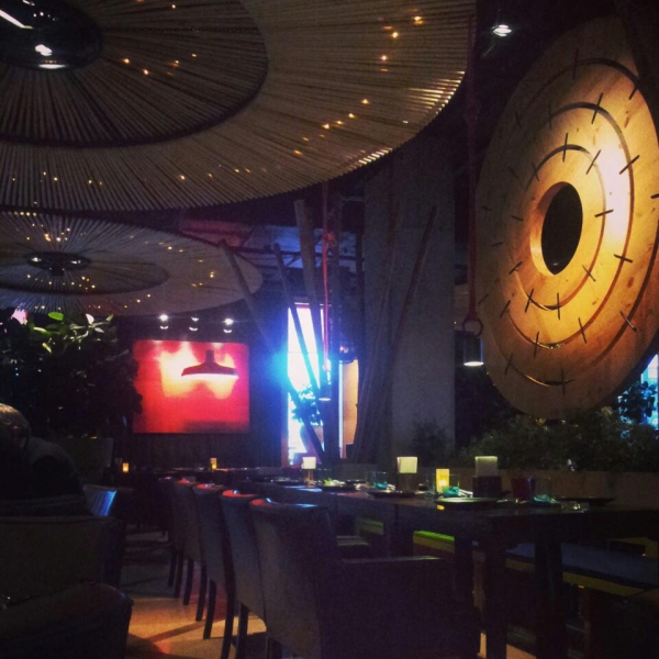 Ресторанный сервис бронирования столиков menu-rest.com - Интерьер ресторана "Страна которой нет"