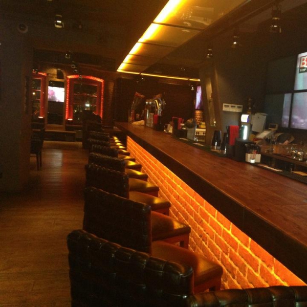 Ресторанный сервис бронирования столиков menu-rest.com - Интерьер ресторана "Bar BQ Cafe"