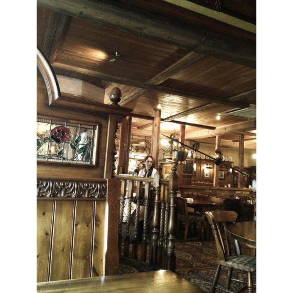 Ресторанный сервис бронирования столиков menu-rest.com - Интерьер ресторана "MOLLY GWYNN`S"