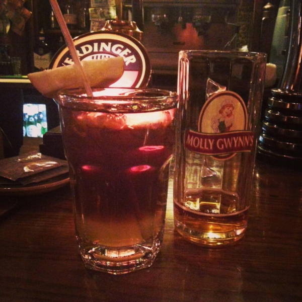 Ресторанный сервис бронирования столиков menu-rest.com - Интерьер ресторана "MOLLY GWYNN`S"