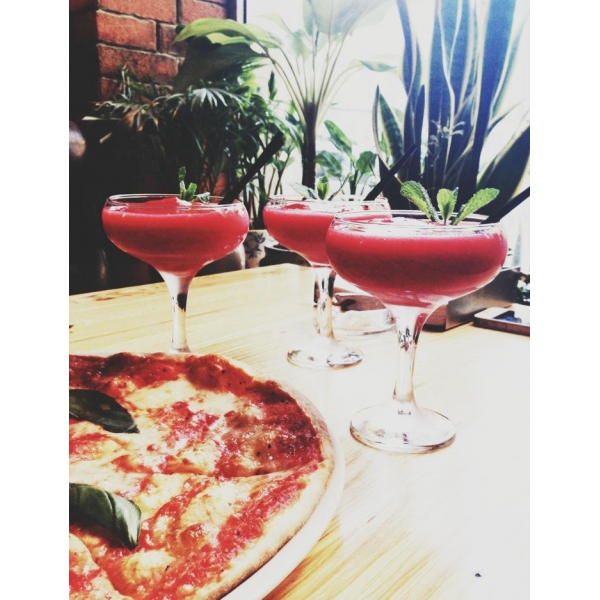 Ресторанный сервис бронирования столиков menu-rest.com - Интерьер ресторана "Pizza Express"