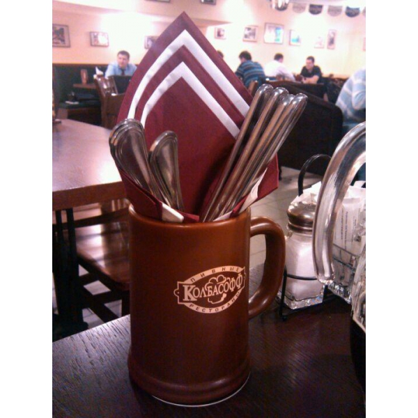 Ресторанный сервис бронирования столиков menu-rest.com - Интерьер ресторана "Колбасофф"