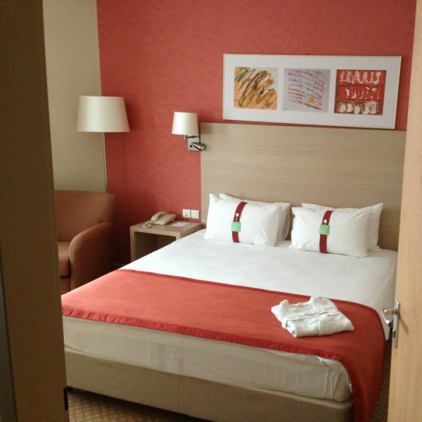 Ресторанный сервис бронирования столиков menu-rest.com - Интерьер ресторана "Holiday Inn Moscow Lesnaya & Suschevsky"