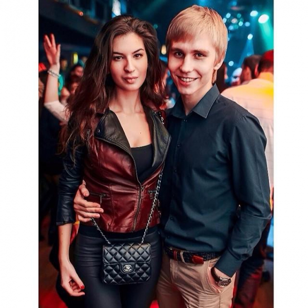 Ресторанный сервис бронирования столиков menu-rest.com - Интерьер ресторана "LOOKIN–ROOMS"