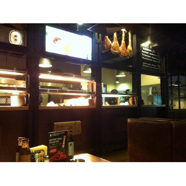 Ресторанный сервис бронирования столиков menu-rest.com - Интерьер ресторана "TORRO GRILL"