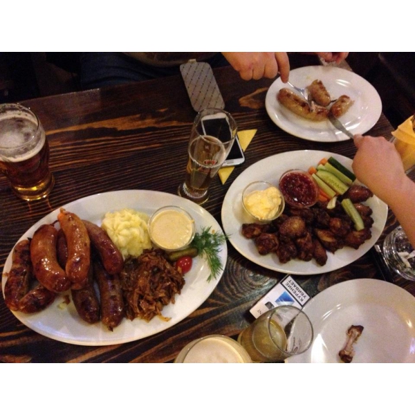 Ресторанный сервис бронирования столиков menu-rest.com - Интерьер ресторана "БирХаус"