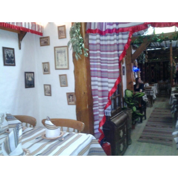 Ресторанный сервис бронирования столиков menu-rest.com - Интерьер ресторана "Тарас Бульба"