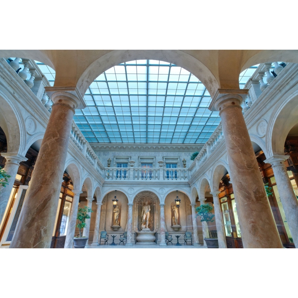 Ресторанный сервис бронирования столиков menu-rest.com - Интерьер ресторана "Турандот"