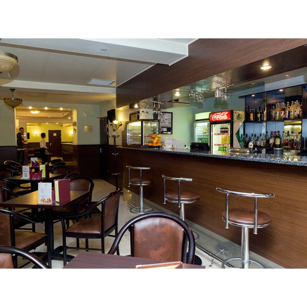 Ресторанный сервис бронирования столиков menu-rest.com - Интерьер ресторана "Максима Хотелс"