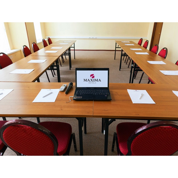 Ресторанный сервис бронирования столиков menu-rest.com - Интерьер ресторана "Максима Хотелс"