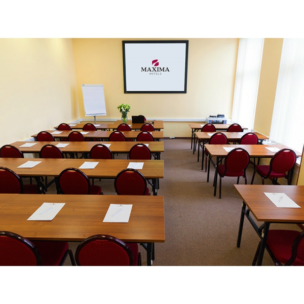 Ресторанный сервис бронирования столиков menu-rest.com - Интерьер ресторана "Максима Хотелс"