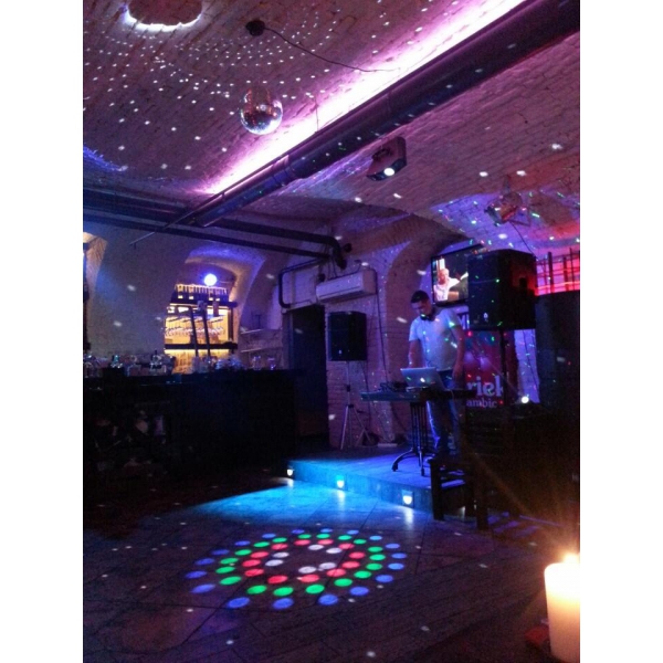 Ресторанный сервис бронирования столиков menu-rest.com - Интерьер ресторана "Ян Примус"