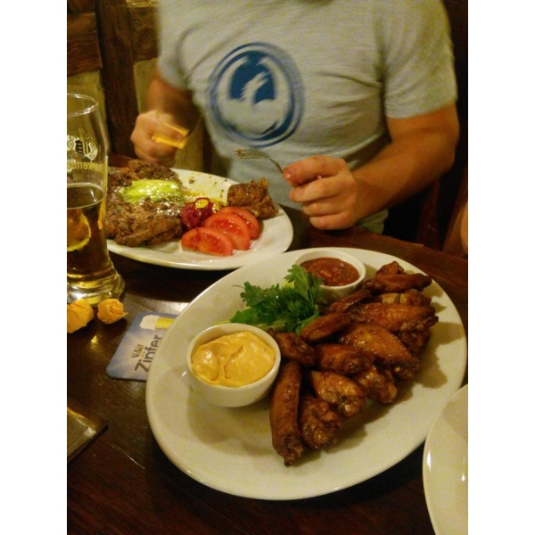 Ресторанный сервис бронирования столиков menu-rest.com - Интерьер ресторана "БирХаус"