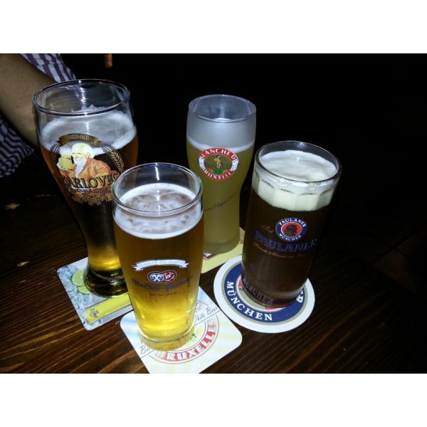 Ресторанный сервис бронирования столиков menu-rest.com - Интерьер ресторана "БирХаус"