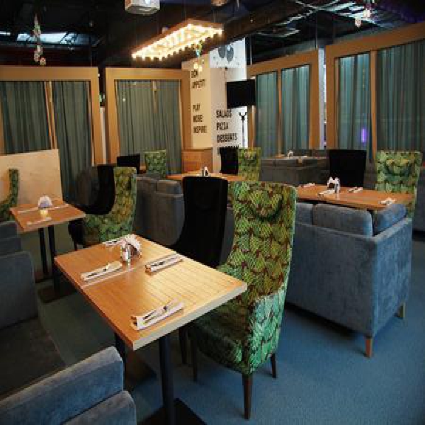 Ресторанный сервис бронирования столиков menu-rest.com - Интерьер ресторана "Космик"