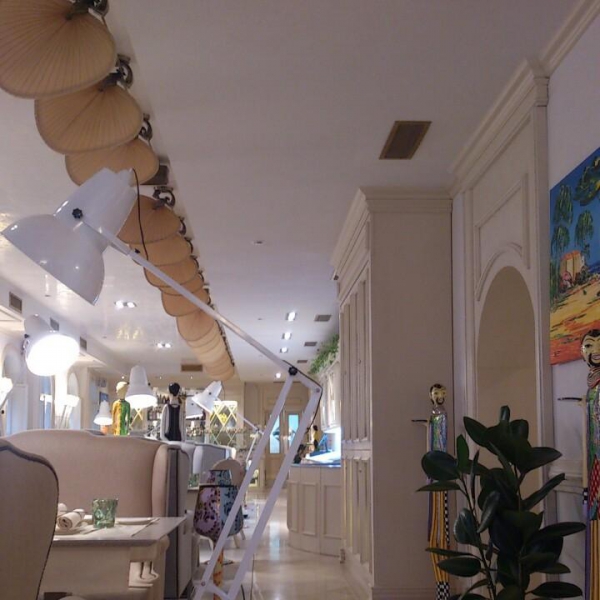 Ресторанный сервис бронирования столиков menu-rest.com - Интерьер ресторана "Белый ресторан"