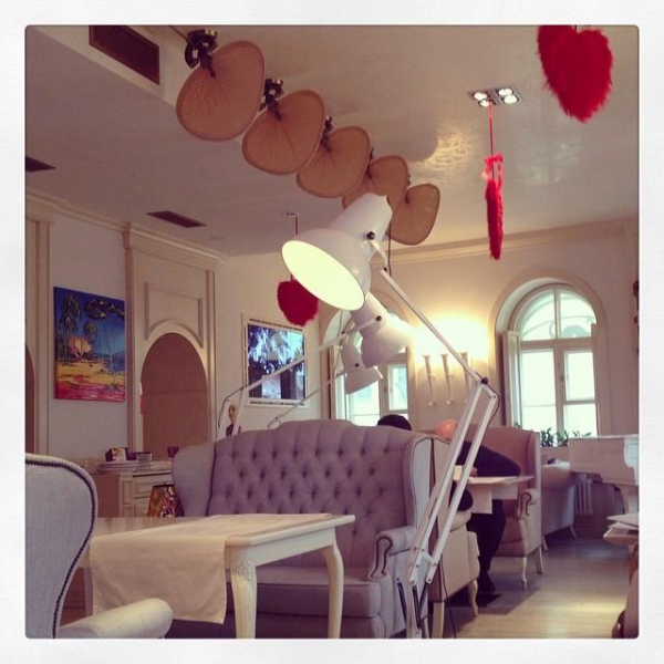 Ресторанный сервис бронирования столиков menu-rest.com - Интерьер ресторана "Белый ресторан"