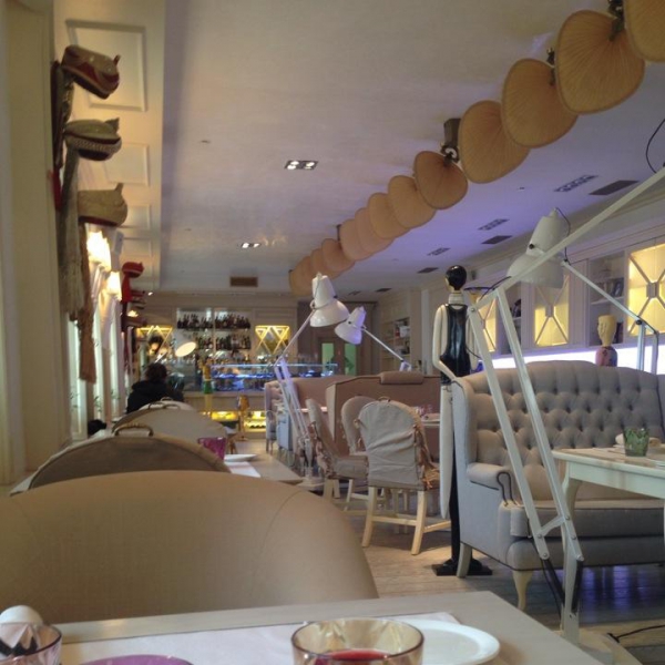 Ресторанный сервис бронирования столиков menu-rest.com - Интерьер ресторана "Белый ресторан"