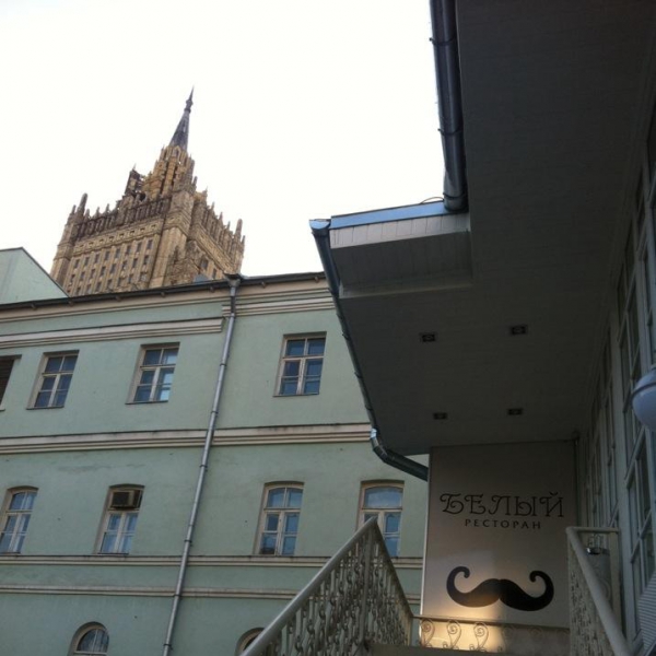 Ресторанный сервис бронирования столиков menu-rest.com - Интерьер ресторана "Белый ресторан"